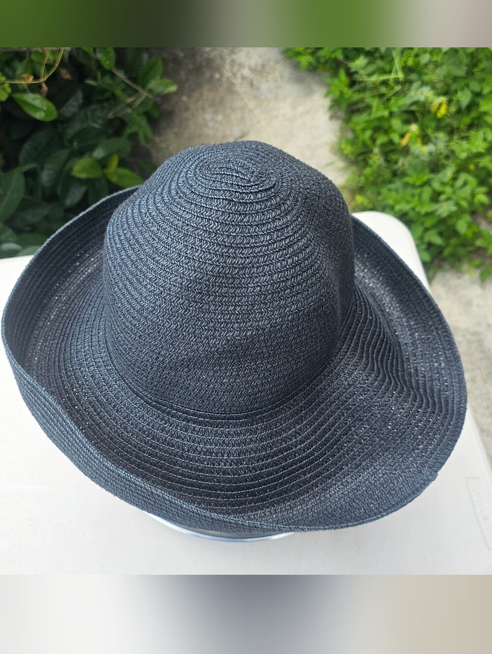 Classic Black Wide-Brim Sun Hat - Stylish Summer Accessory
